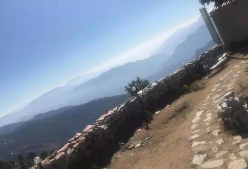 Kings Paradise Resort Kanatal