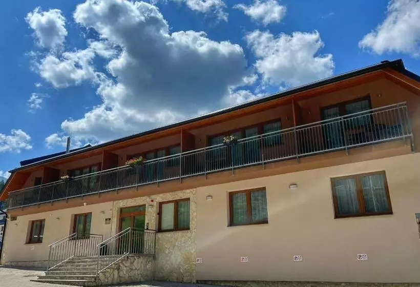 Majatalo Penzión Janík Jasná