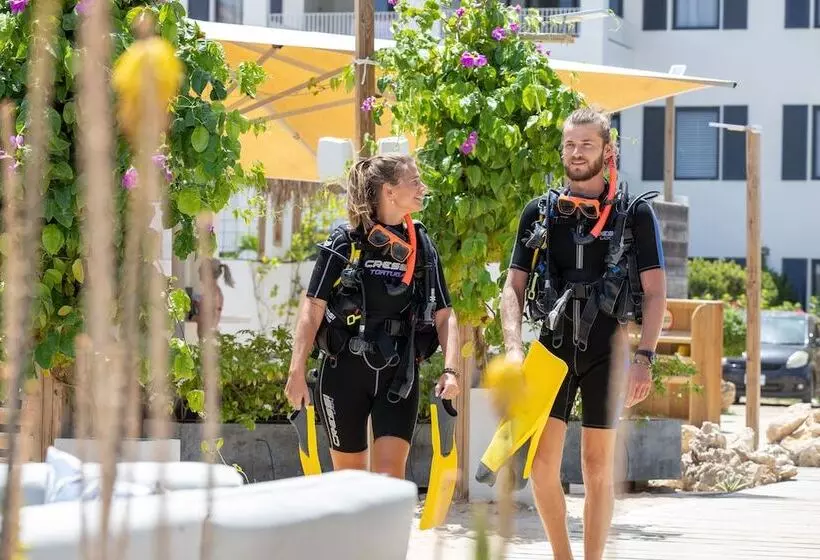 استراحتگاه Grand Windsock Bonaire