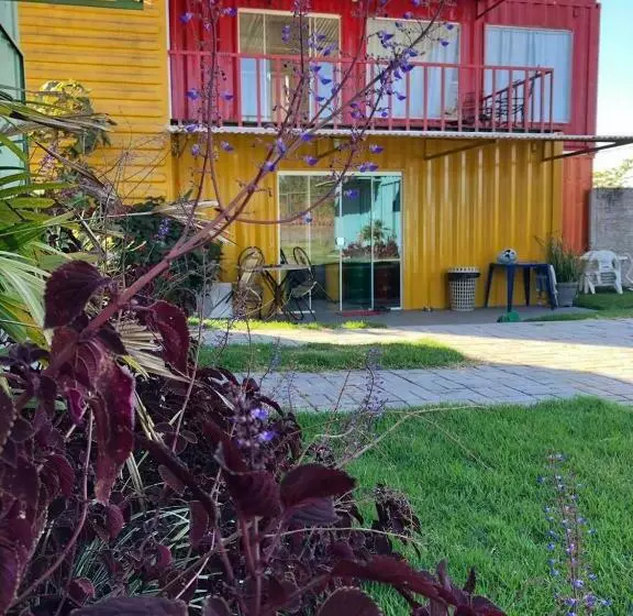 ユースホステル Mandala House Container