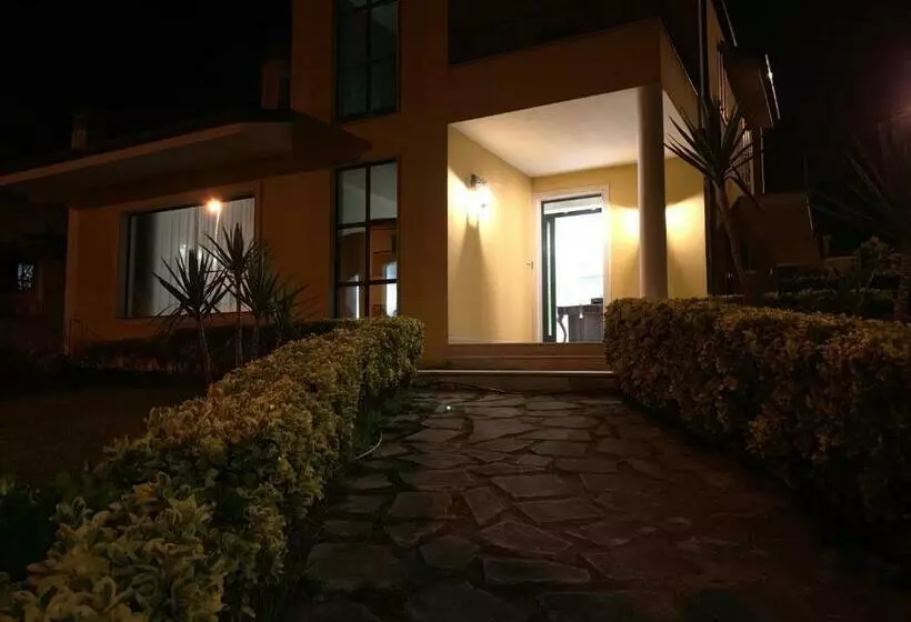 Aamiaismajoitus (B&B) Beb L Alloro