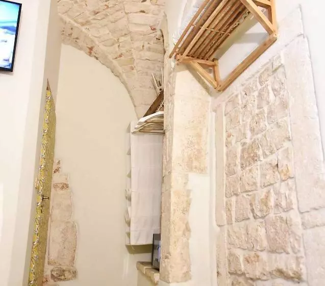 Aamiaismajoitus (B&B) L Angolo Di Gaudì, Alcoba Blanca