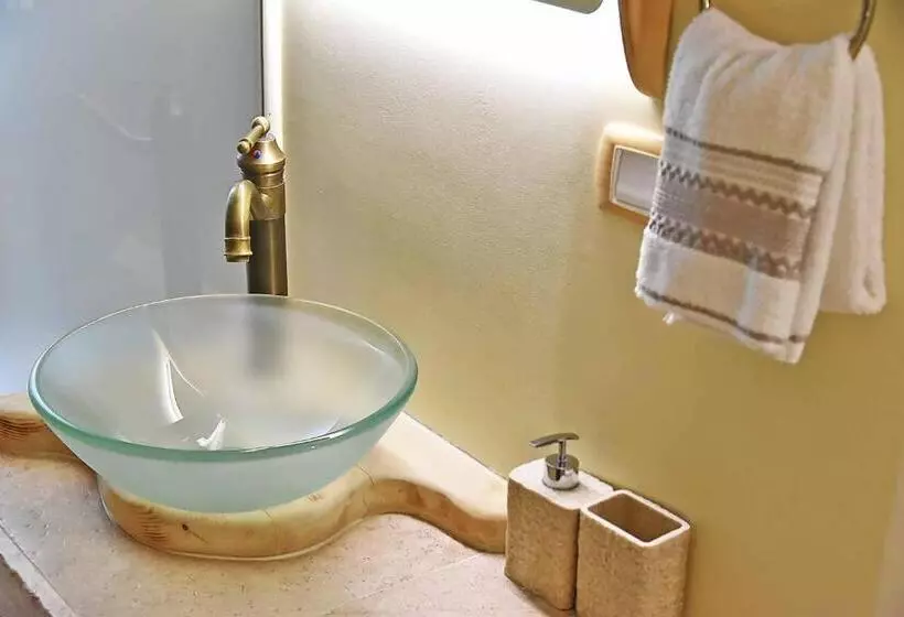 Aamiaismajoitus (B&B) L Angolo Di Gaudì, Alcoba Blanca