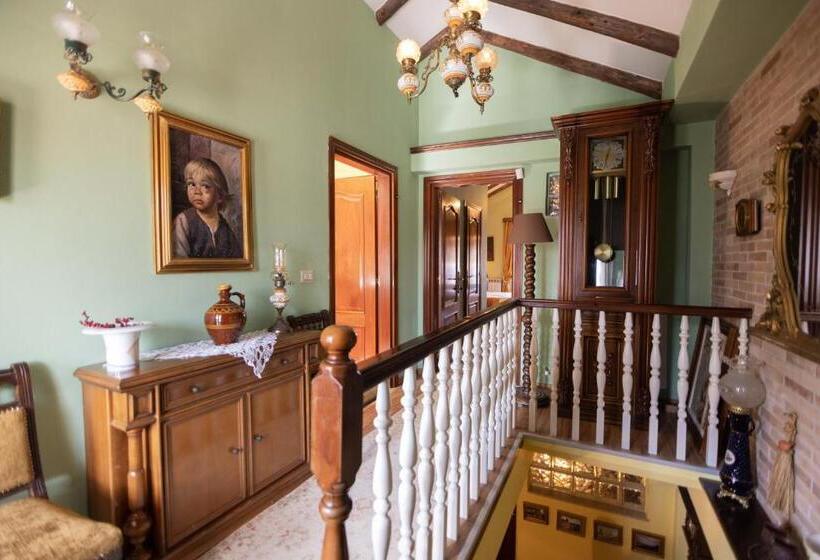 酒店 Bujtina Sidheri