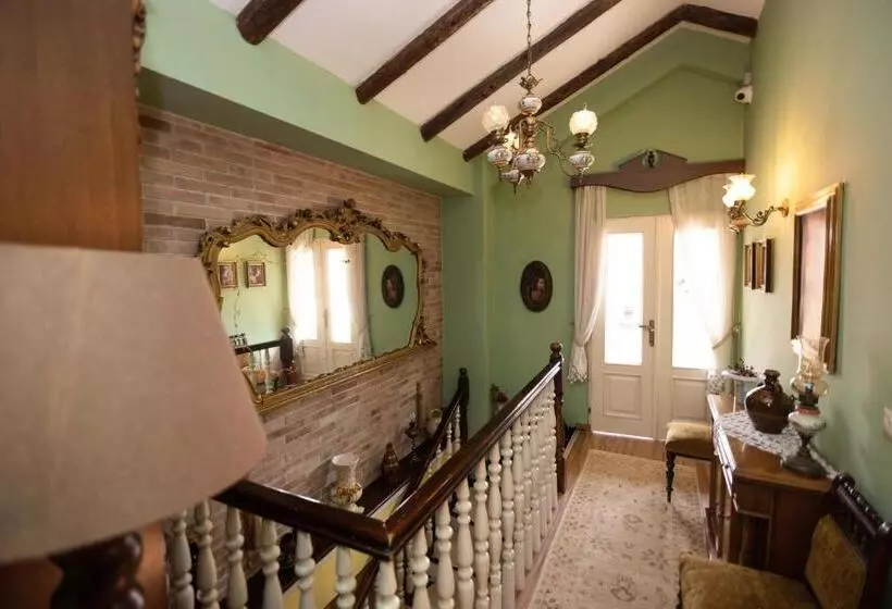 ホテル Bujtina Sidheri