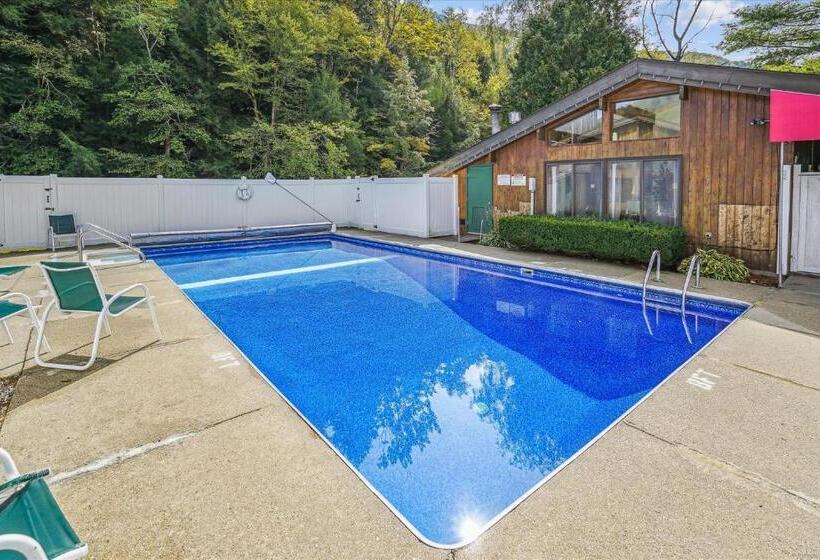 Szálloda Cedarbrook Queen Studio 110