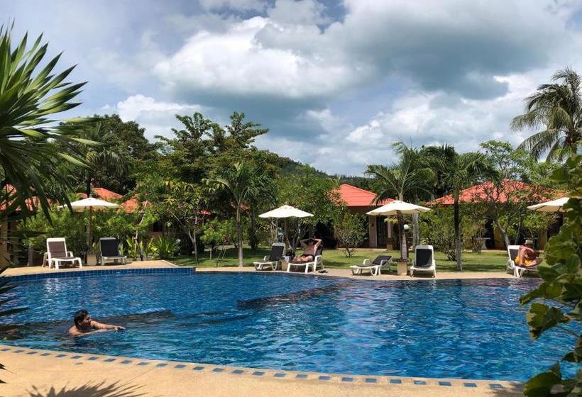 בית מלון כפרי Samui Mermaid Garden