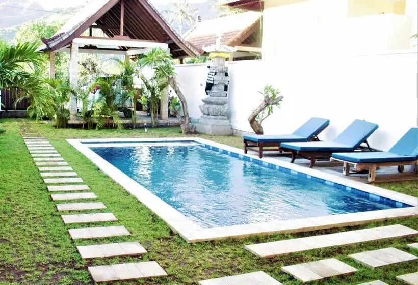 ペンション Adore Guesthouse