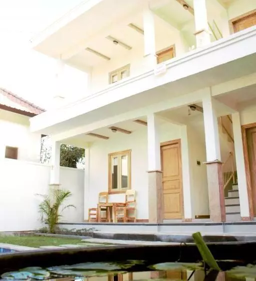 ペンション Adore Guesthouse