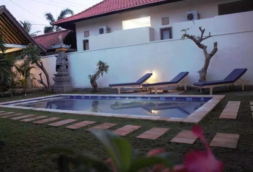 ペンション Adore Guesthouse