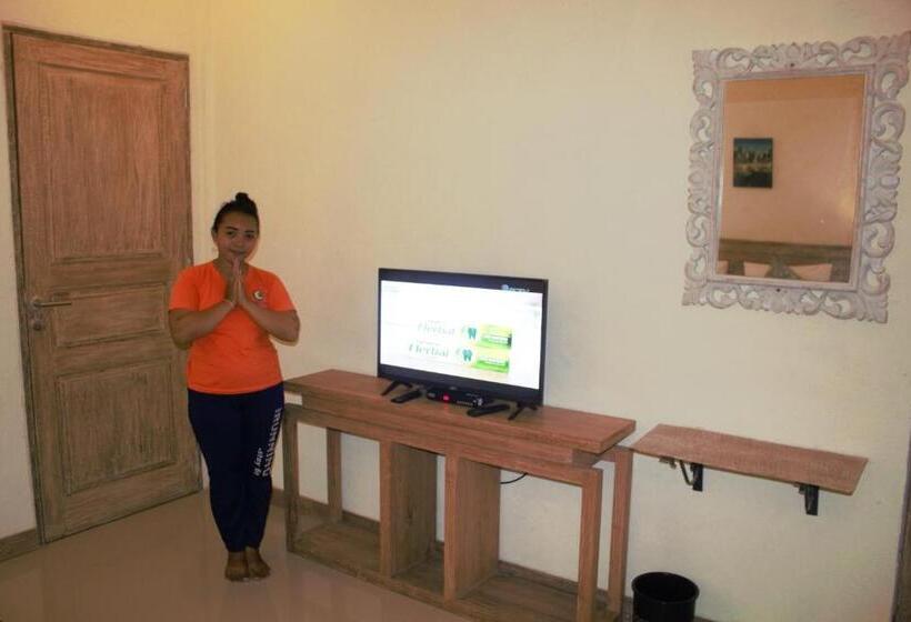 ペンション Adore Guesthouse