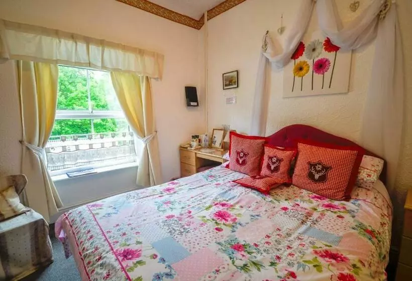 Majatalo Gorphwysfa House B & B