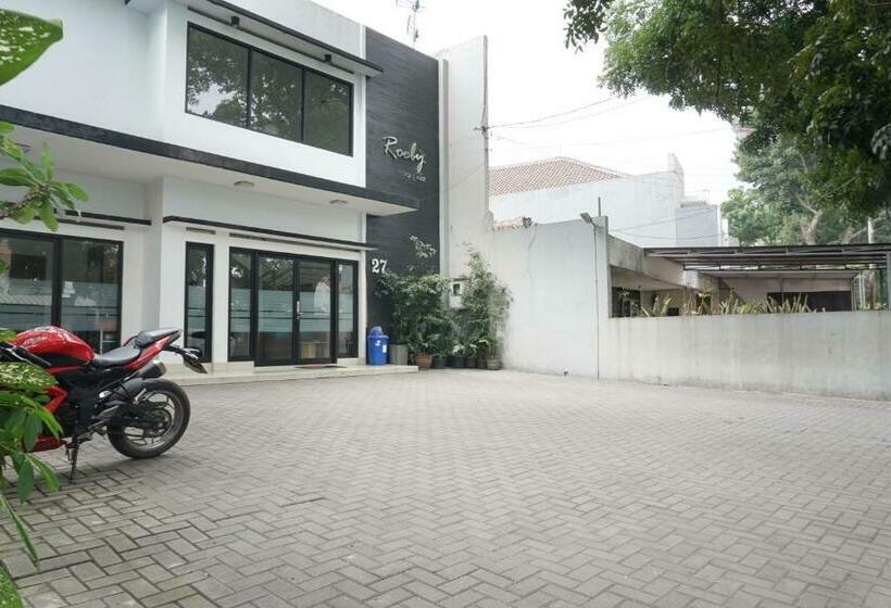 Panzió Residences By Reddoorz Syariah @ Buah Batu