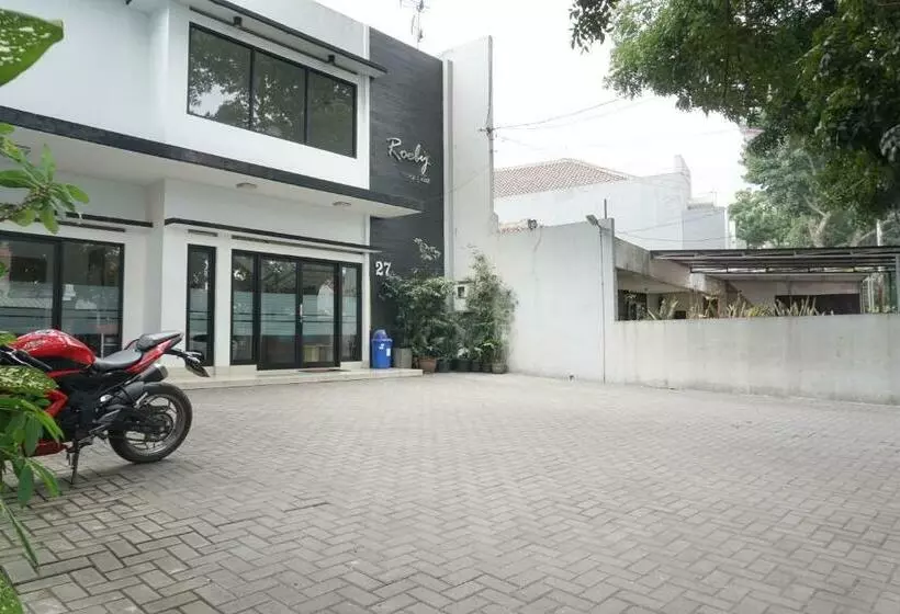 ペンション Residences By Reddoorz Syariah @ Buah Batu