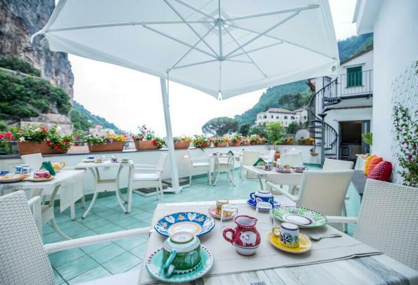 פנסיון Valle D'amalfi Suites