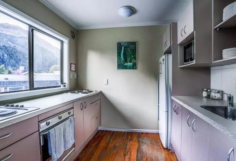 هاستل Aspen Lodge Backpackers