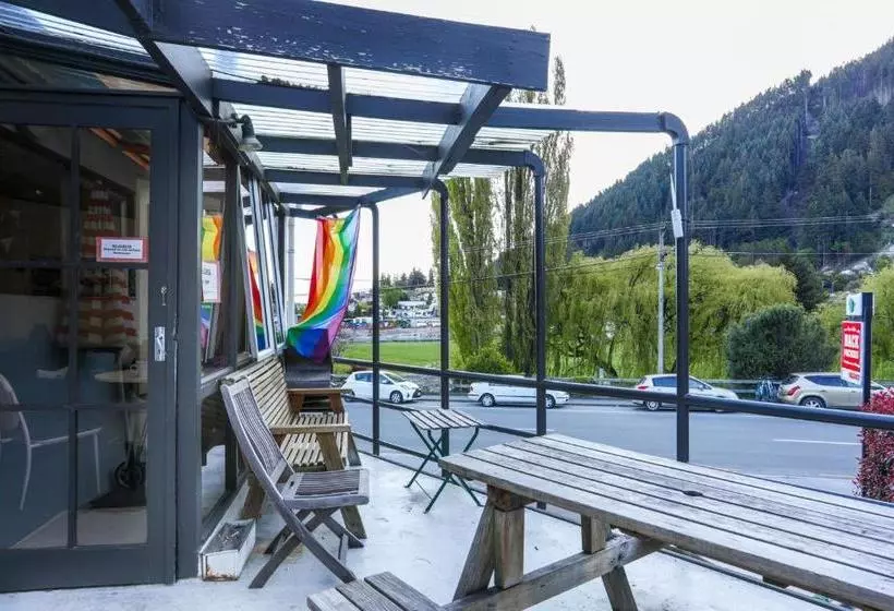 هاستل Aspen Lodge Backpackers