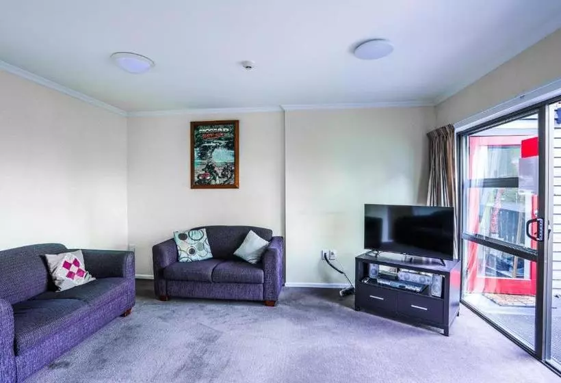 هاستل Aspen Lodge Backpackers