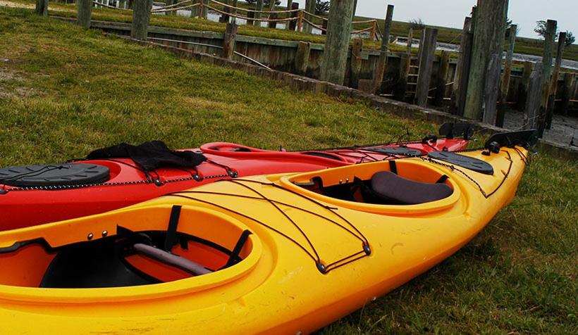 ユースホステル Second Floor Apartment #23   Water & Town Views