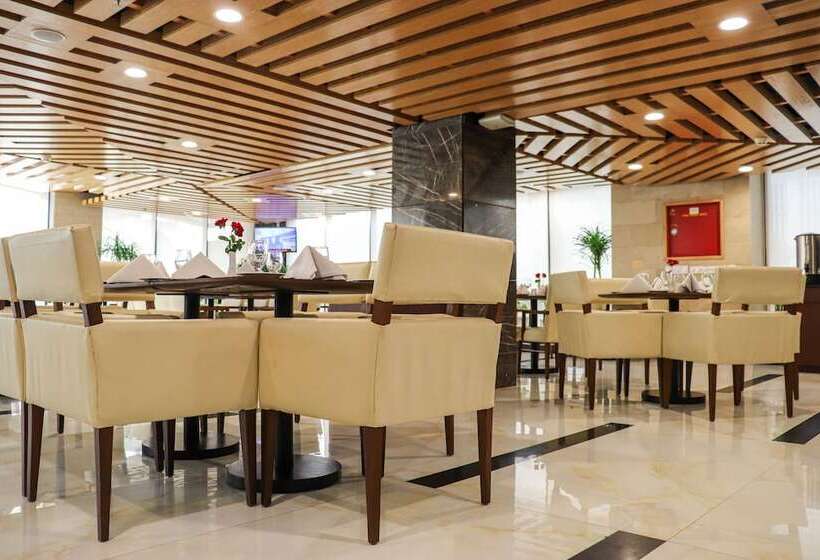 هتل Avari Xpress Multan