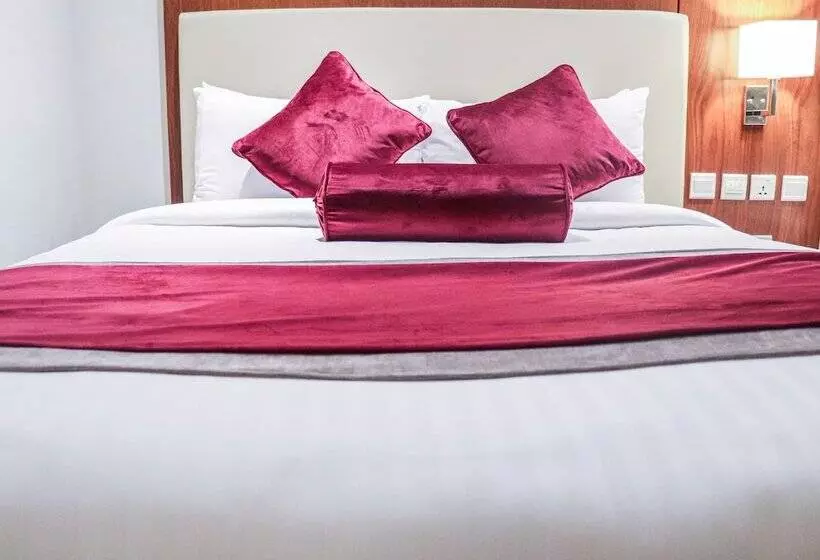 هتل Avari Xpress Multan