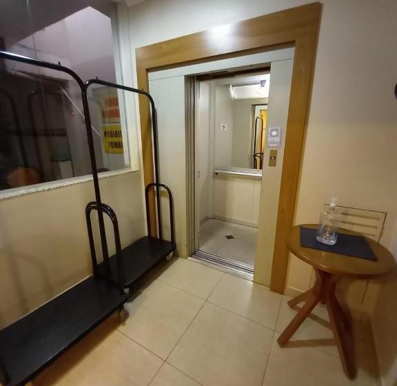 ホテル Flat Alameda