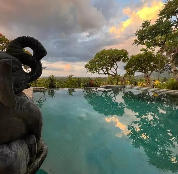 Hotelli Menjangan Hill