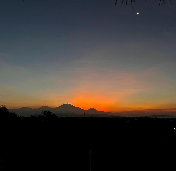 ホテル Menjangan Hill