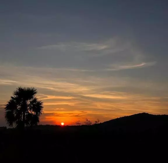 Hotelli Menjangan Hill