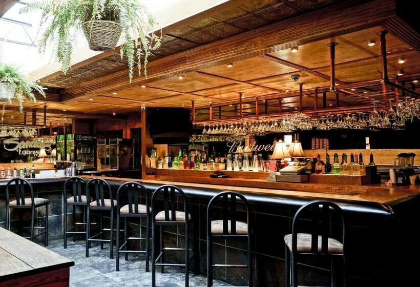 فندق Ocean Annie's Resorts