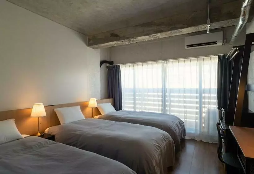 ホテル Seamore Residence
