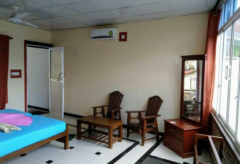 ペンション Kandyan Feel Free Homestay