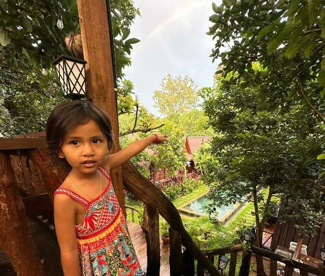 膳宿费 Mondulkiri Pizza Bungalows