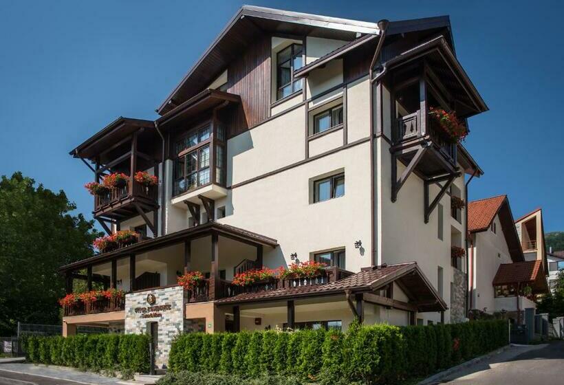 Пансион Uphill Residence