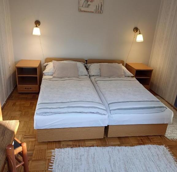 펜션 Valley Vendégház