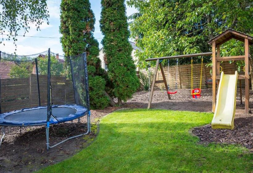 펜션 Valley Vendégház