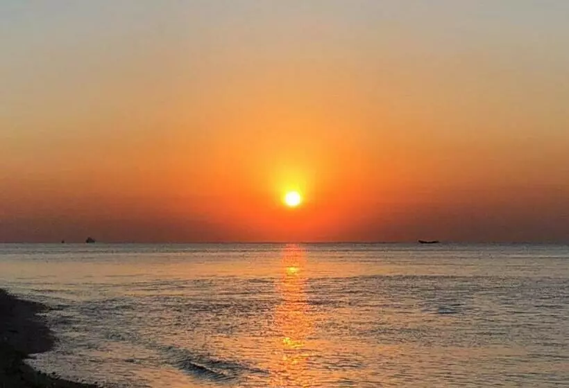 Ryokan Izu Hokkawa Seaside Guesthouse 伊豆北川の家