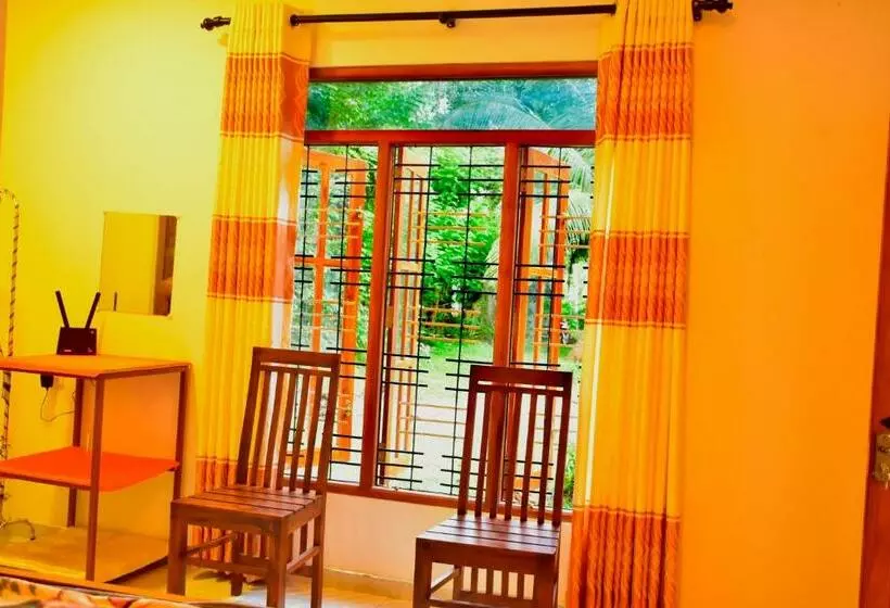 ベッドアンドブレックファースト Little Ele Safari Lodge