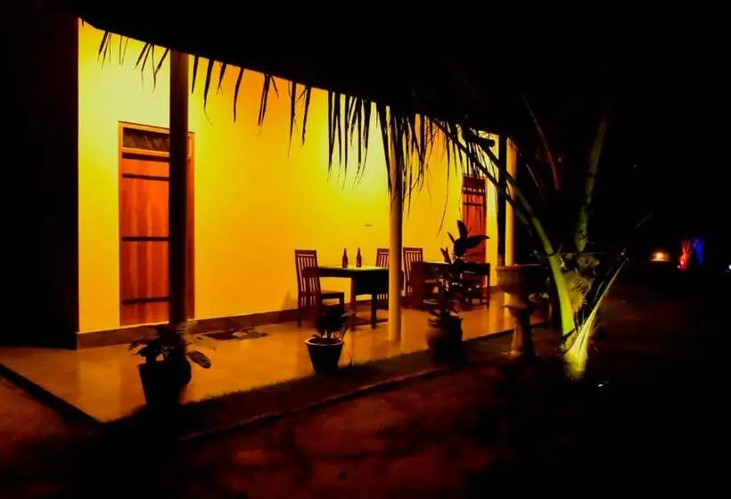 ベッドアンドブレックファースト Little Ele Safari Lodge