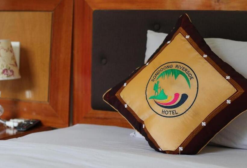 בית מלון כפרי Son Doong Riverside