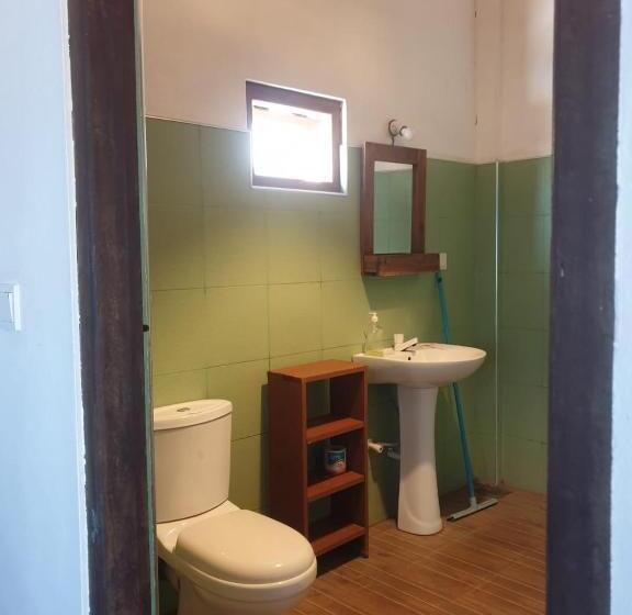 هتل Surfpoint Sri Lanka Kite Village