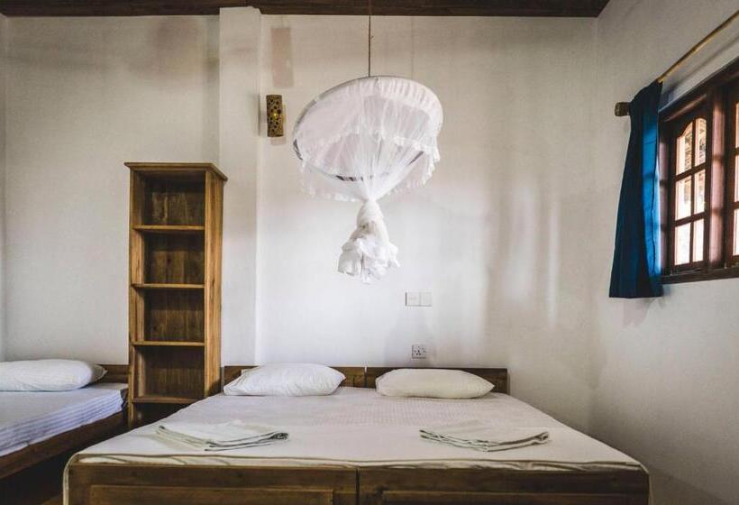 هتل Surfpoint Sri Lanka Kite Village