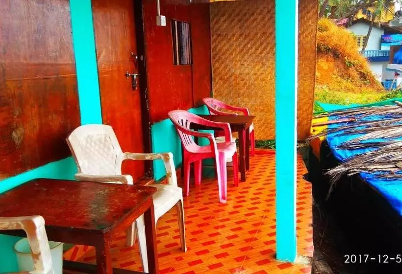 ペンション Om Ganesh Guest House Cliffside