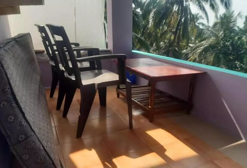ペンション Om Ganesh Guest House Cliffside