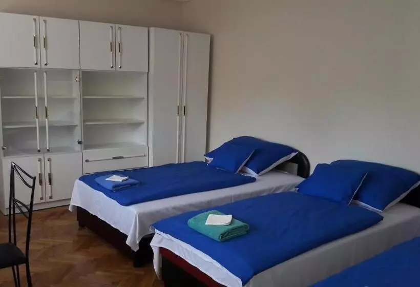 ペンション Peró Vendégház