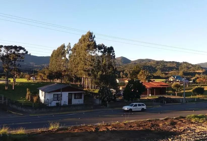 Majatalo Pousada Abraço Serrano