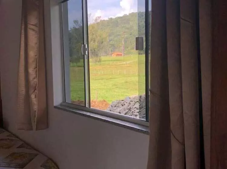 Majatalo Pousada Abraço Serrano