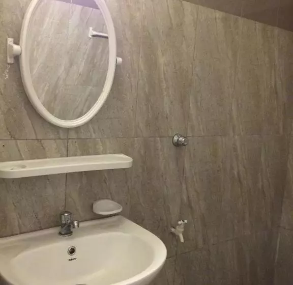 ペンション Rr House