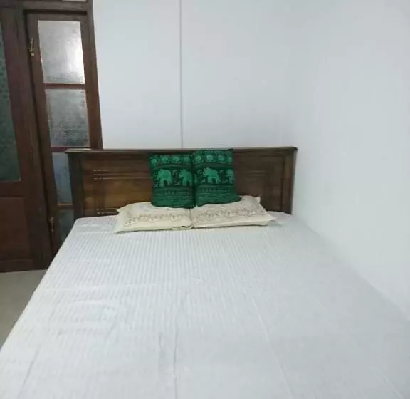 پانسیون Shan Villa