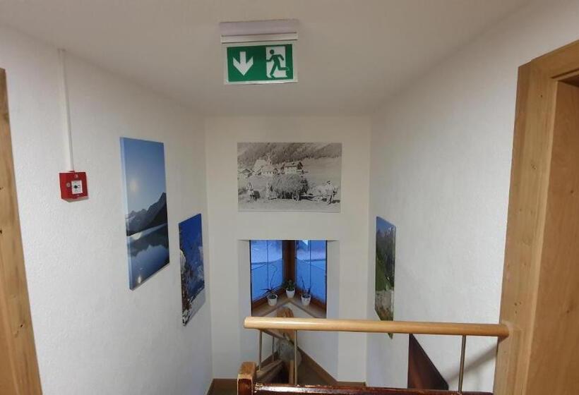 هاستل Gasthof Pension Santeler